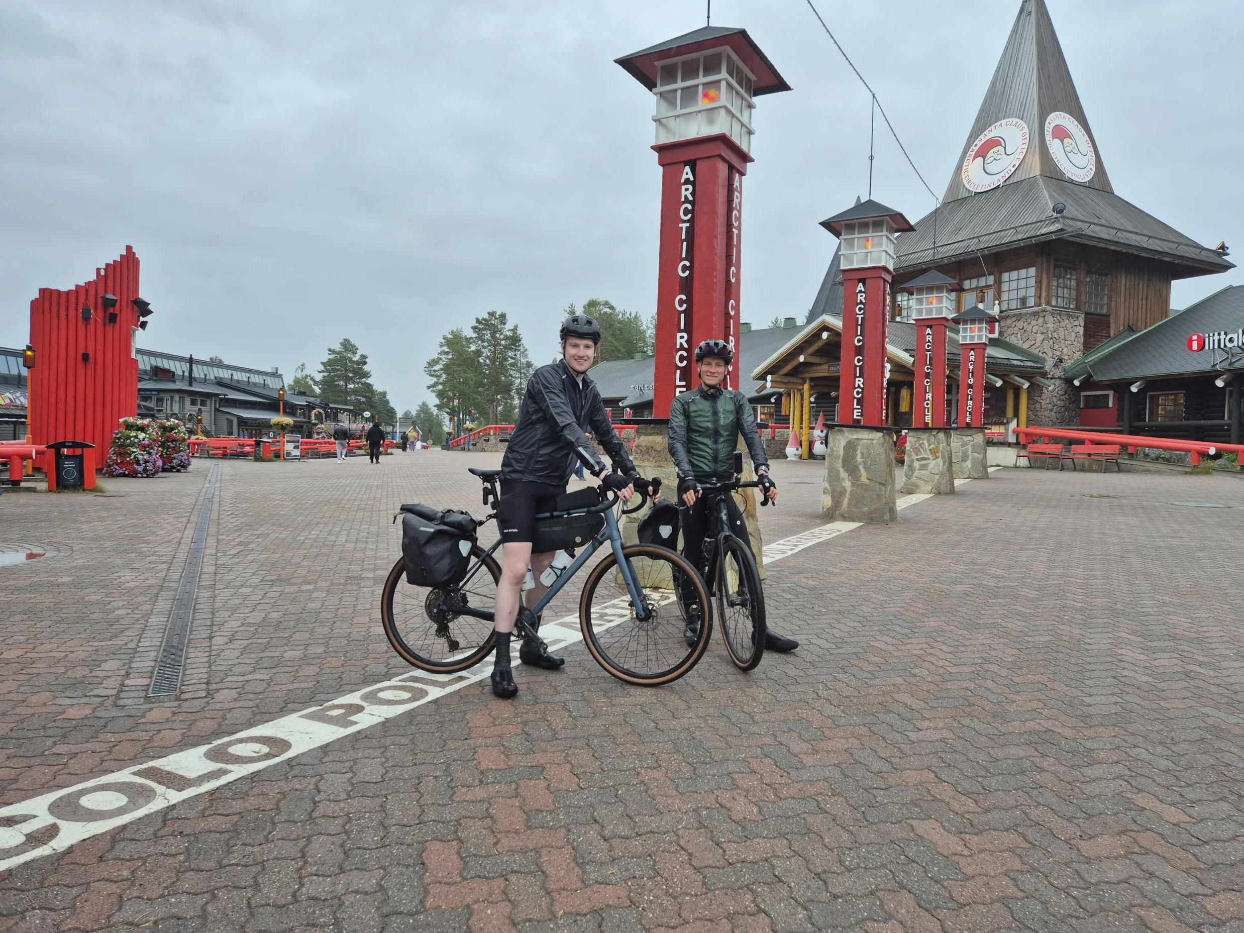 Dag 6 – Regen, rendieren en de poolcirkel