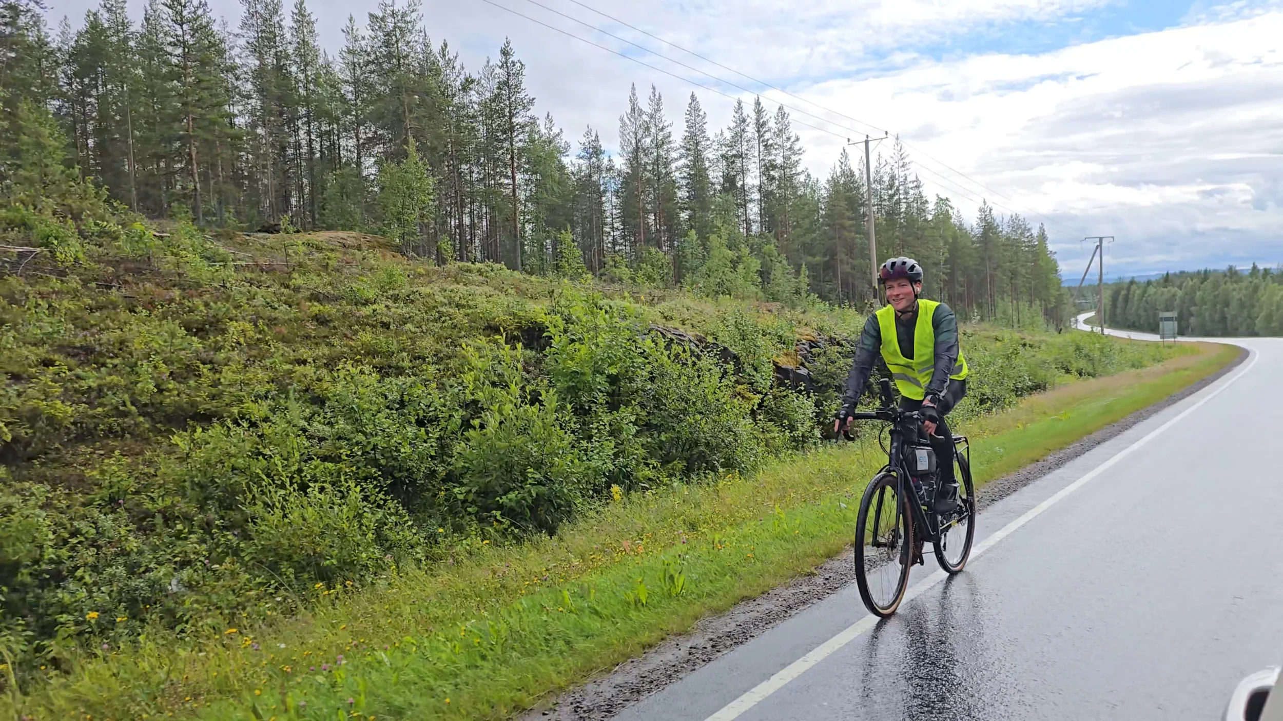 Dag 6 – Regen, rendieren en de poolcirkel